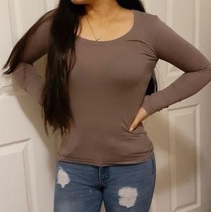 Basic long sleeve shirt